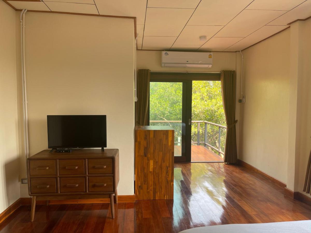 Banmai87 Guest House บ้านไม้87 เกสต์เฮ้าส์ Ayutthaya Eksteriør bilde