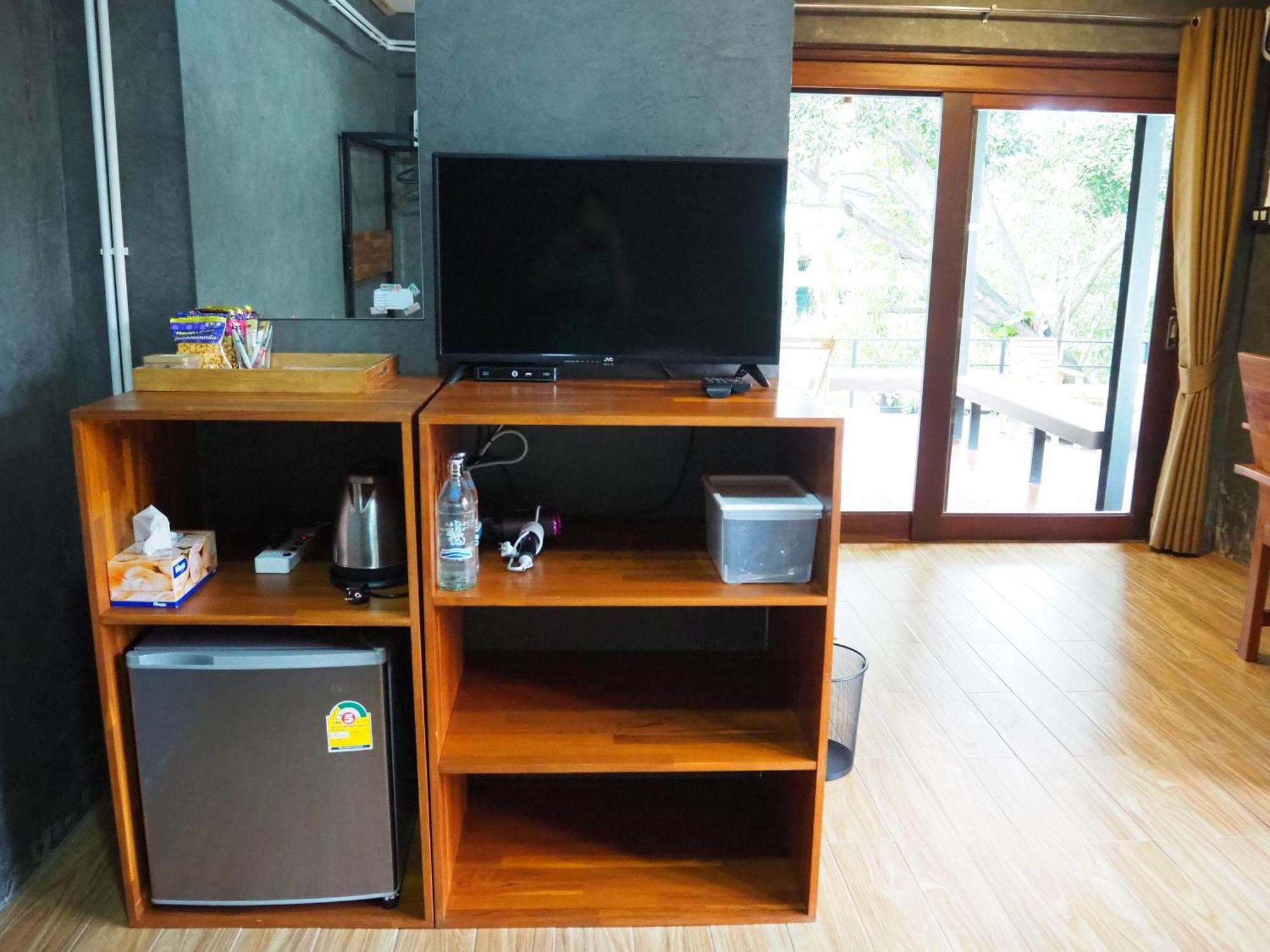 Banmai87 Guest House บ้านไม้87 เกสต์เฮ้าส์ Ayutthaya Eksteriør bilde