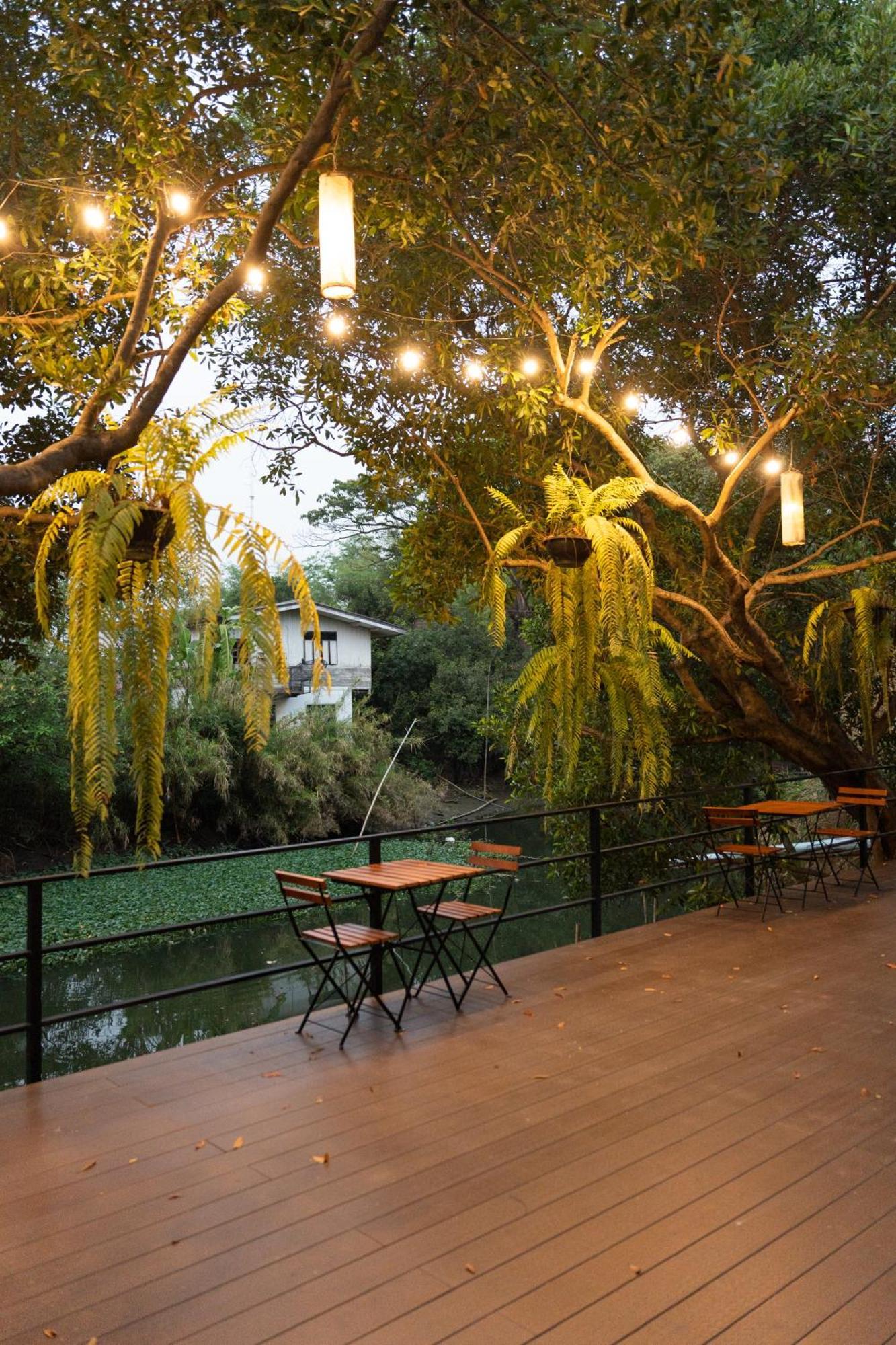 Banmai87 Guest House บ้านไม้87 เกสต์เฮ้าส์ Ayutthaya Eksteriør bilde